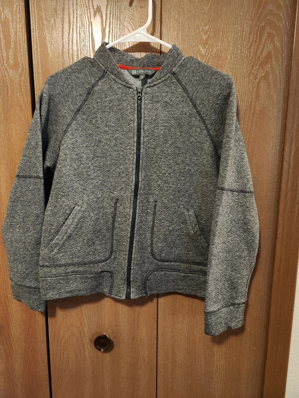Title Nine Women's Size Small Grey Knit Full Zip Sweatshirt Jacket with Pockets